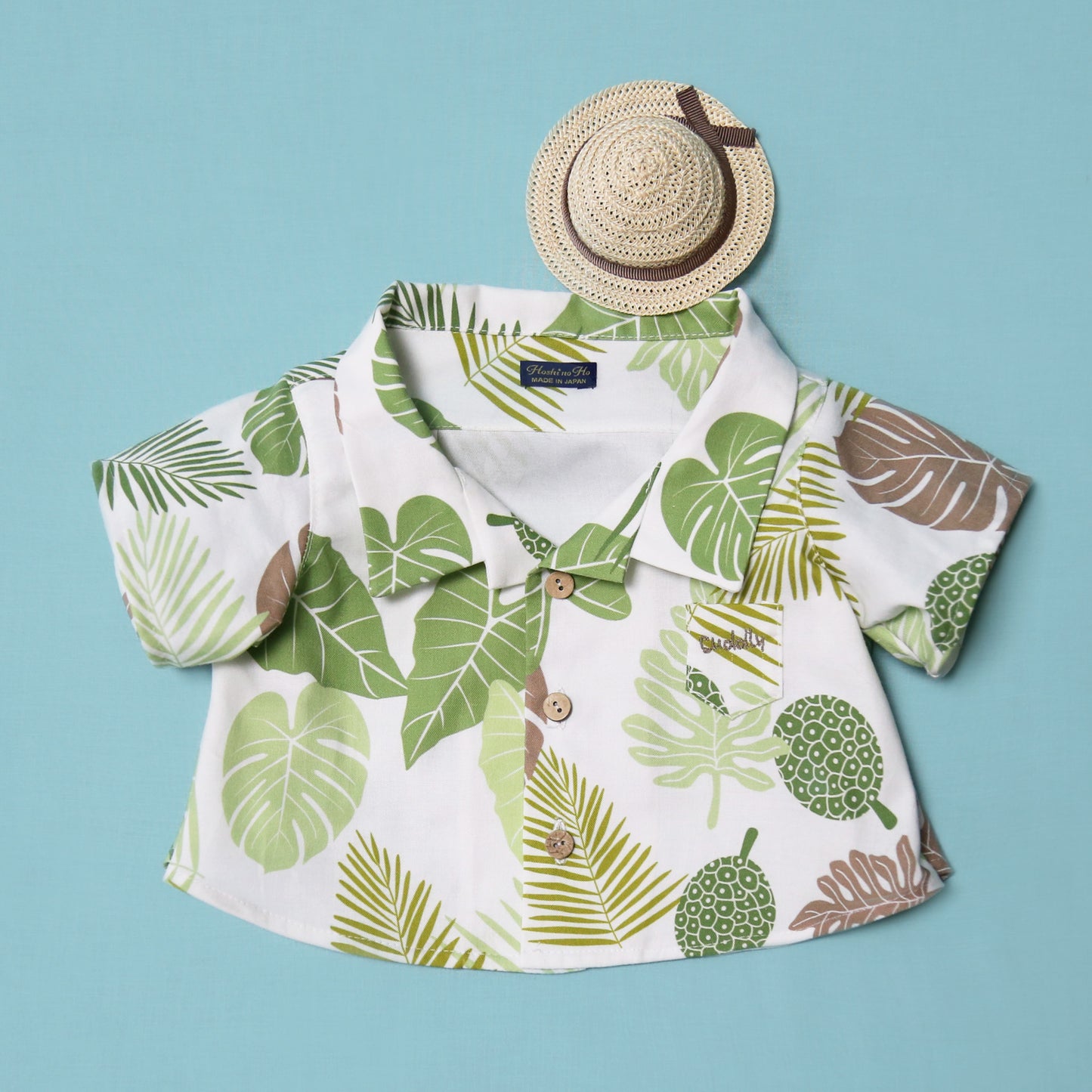 Monsieur Aloha shirt and hat worn type